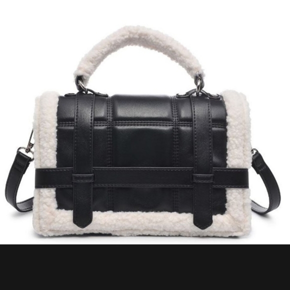 Most Wanted USA Handbags - Fleece trim quilted bag